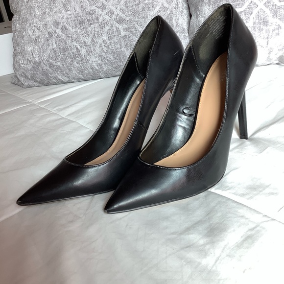 Express pointy black pumps - Picture 2 of 6